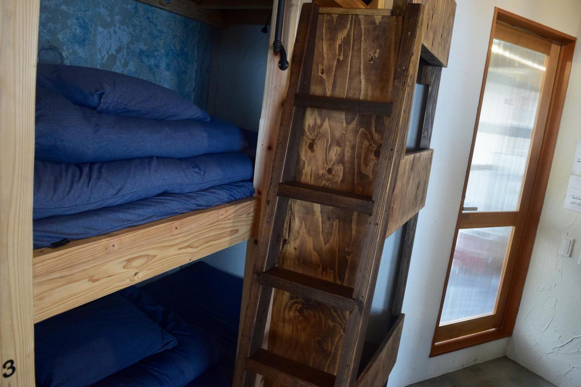 Guest House Golden Mile Hostel Amami Zimmer foto